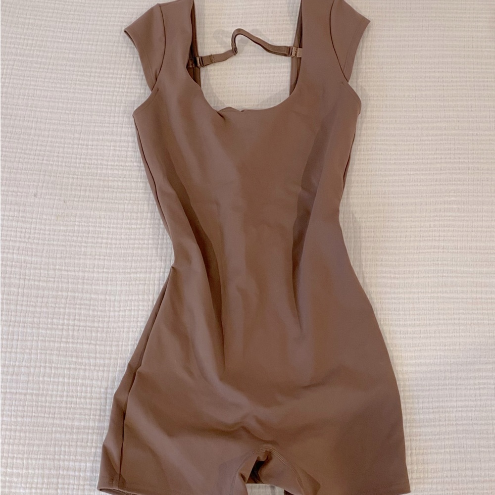 NWOT GARAGE BROWN BODYCON ROMPER size: xxs
